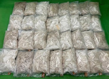 Hong Kong decomisa 100 kilos de metanfetamina escondida en máquina industrial proveniente de México