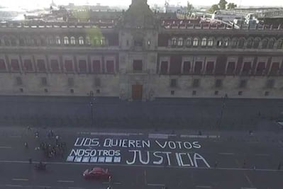 Periodistas protestan en el Palacio Nacional