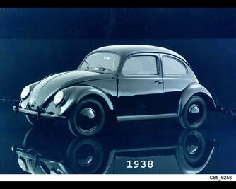 Volkswagen México termina relación con agencia luego de polémica foto viral con esvásticas en el lugar 