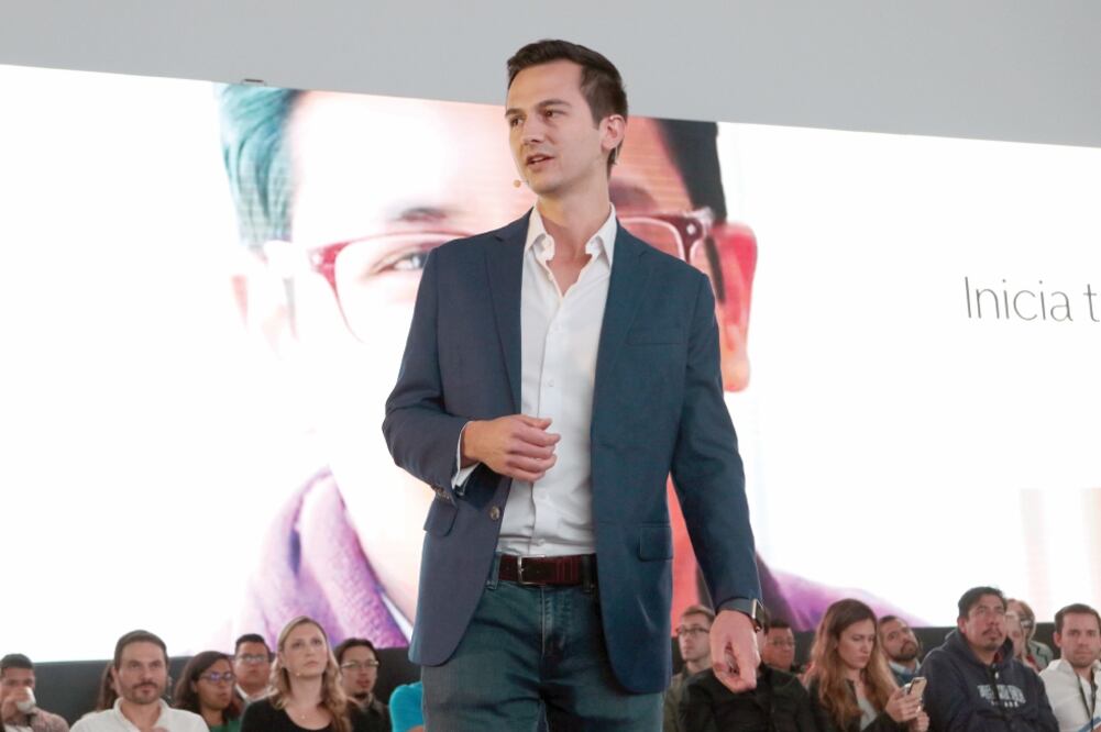 El director general de Uber México, Federico Ranero, destacó que la competencia ayuda a la empresa de transporte a innovar continuamente y brindar la mejor propuesta para impactar a socios conductores y usuarios. Foto: CARLOS MEJÍA. EL UNIVERSAL