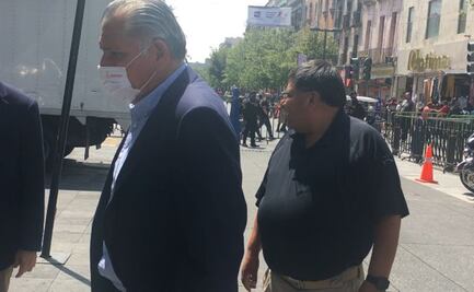 Gobernador de Tabasco guarda silencio sobre crédito otorgado a hermano de AMLO