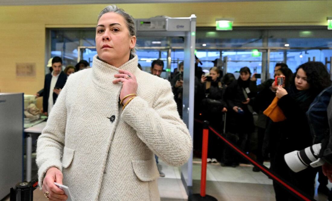 Caroline Darian, hija de Dominique Pelicot, el francés condenado a 20 años de prisión por drogar y permitir la violación de su exesposa por decenas de hombres durante más de una década, declaró que su padre merece "morir en la cárcel". (11/01/25) Foto: AFP