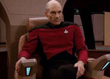 Patrick Stewart comparte foto con equipo de nueva serie de Star Trek