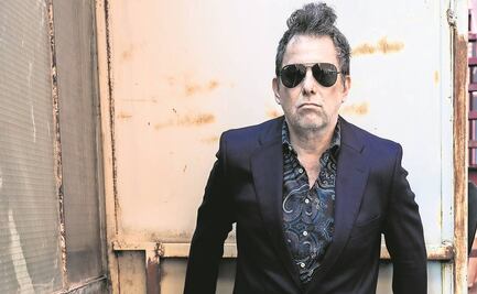 Andrés Calamaro ve hermandad en la cancha