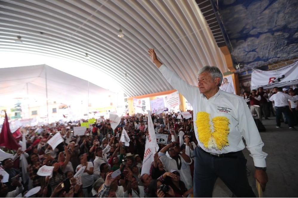 El candidato presidencial por la coalición Juntos Haremos Historia, Andrés Manuel López Obrador, en su gira por Hidalgo (Foto: Valente Rosas / EL UNIVERSAL)
