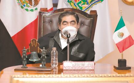 Afectados por "Grace" en Puebla reciben apoyo por 200 mdp