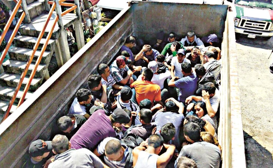 Los migrantes centroamericanos son muchas veces trasladados en condiciones inhumanas que ponen en riesgo su vida. /Archivo - EL UNIVERSAL