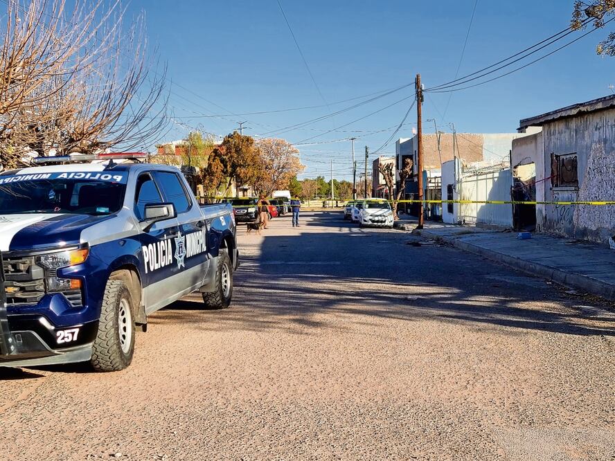 Autoridades realizan las investigaciones correspondientes a los casos de homicidio en contra de dos mujeres en Ciudad Juárez. Foto: Especial