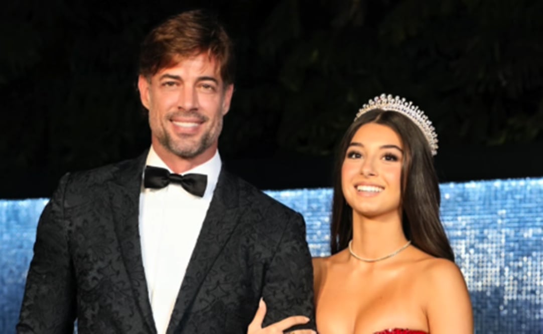 William Levy, sonriente y orgulloso junto a su hija Kailey.