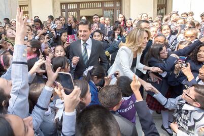 Angélica Rivera pide a los niños del parlamento unirse 