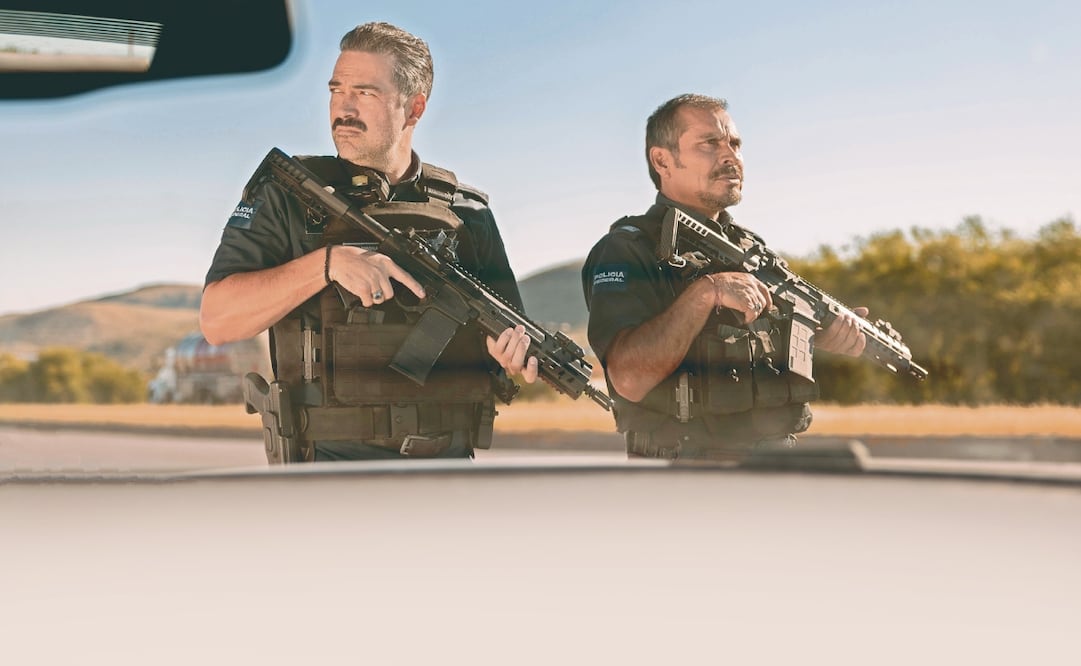 Alfonso Herrera y Noé Hernández protagonizan la película. Foto: Netflix