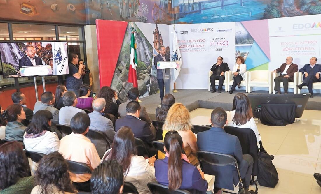 En el Foro Nacional de Reflexión e Ideas, expertos y académicos coincidieron en que es importante impartir oratoria en educación superior, ya que ayudaría a los estudiantes a trabajar en equipo. Foto/JORGE ALVARADO. EL UNIVERSAL
