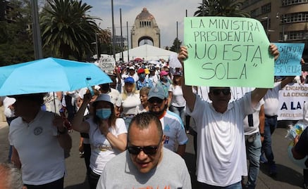 “La ley es la ley”; ciudadanos marchan en la CDMX en defensa de la Suprema Corte
