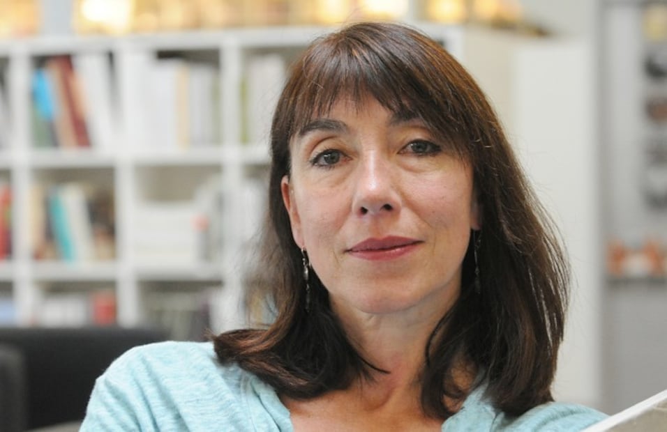 Tedi López Mills, poeta y traductora mexicana, integrante de la Academia Mexicana de la Lengua y ganadora del Premio Xavier Villaurrutia, autora de Muerte en la rúa Augusta y Glosario. Crédito: Editorial Gris Tormenta