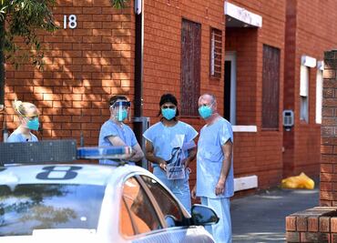 Nueva Zelanda abandona estrategia contra Covid; admite no poder librarse del virus