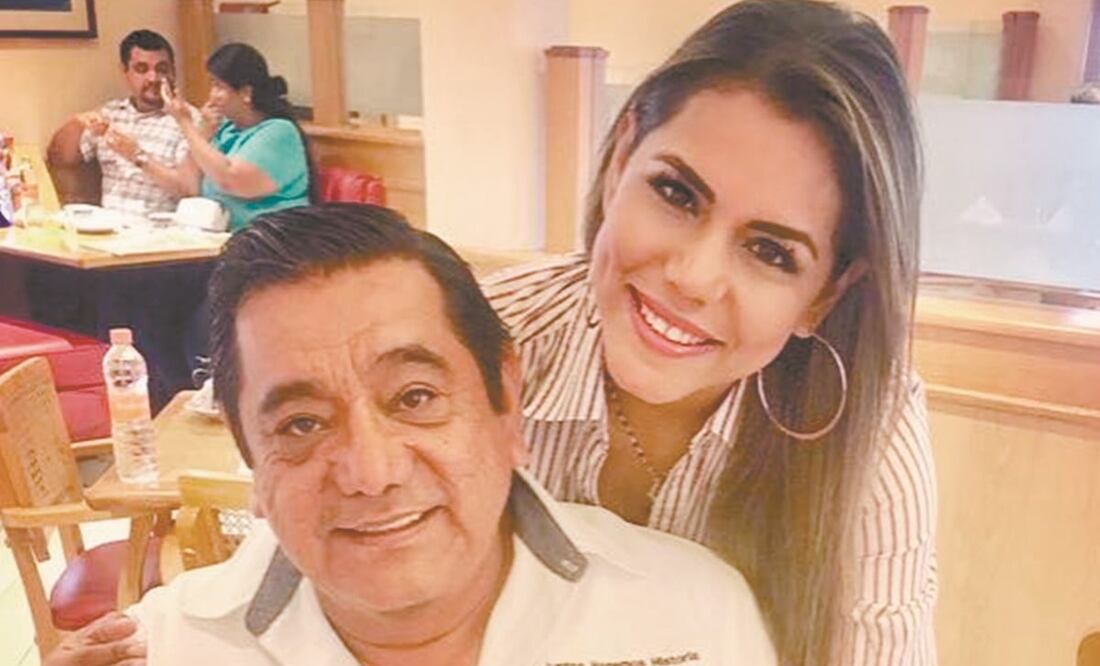 Evelyn Salgado Pineda y su papá Félix Salgado Macedonio. Foto: Archivo/El UNIVERSAL