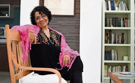 Malva Flores apuesta por la crítica en épocas de oscuridad