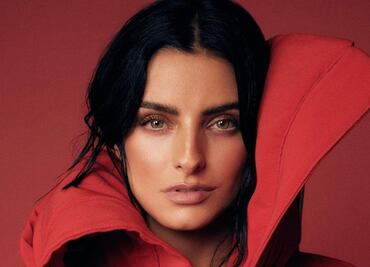 Body de encaje y corset, el increíble look de Aislinn Derbez