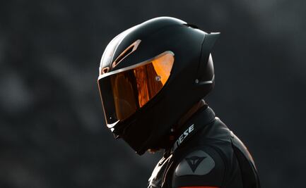 Así debe ser el casco para motociclistas para que no te multen