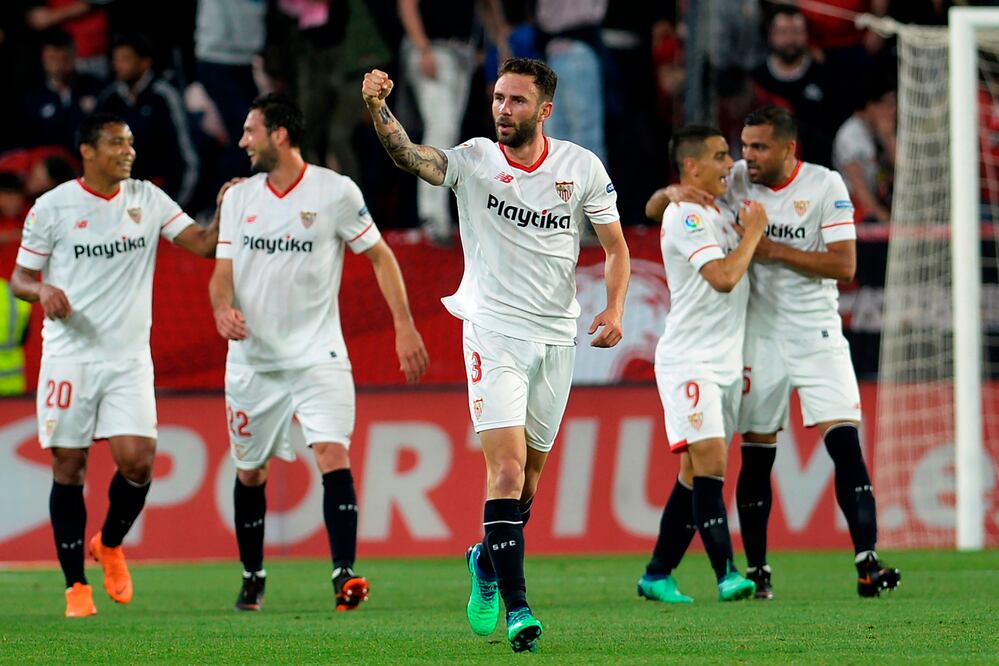 Layún brilla ante el Madrid