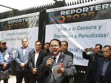 Manifestantes protestan contra Ley Mordaza frente al Senado; advierten que quieren censurar críticas