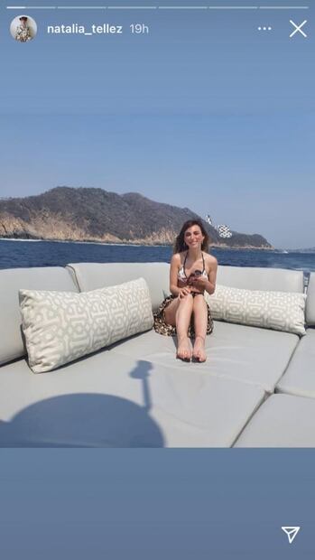 Natalia Téllez presume sus curvas en mini bikini