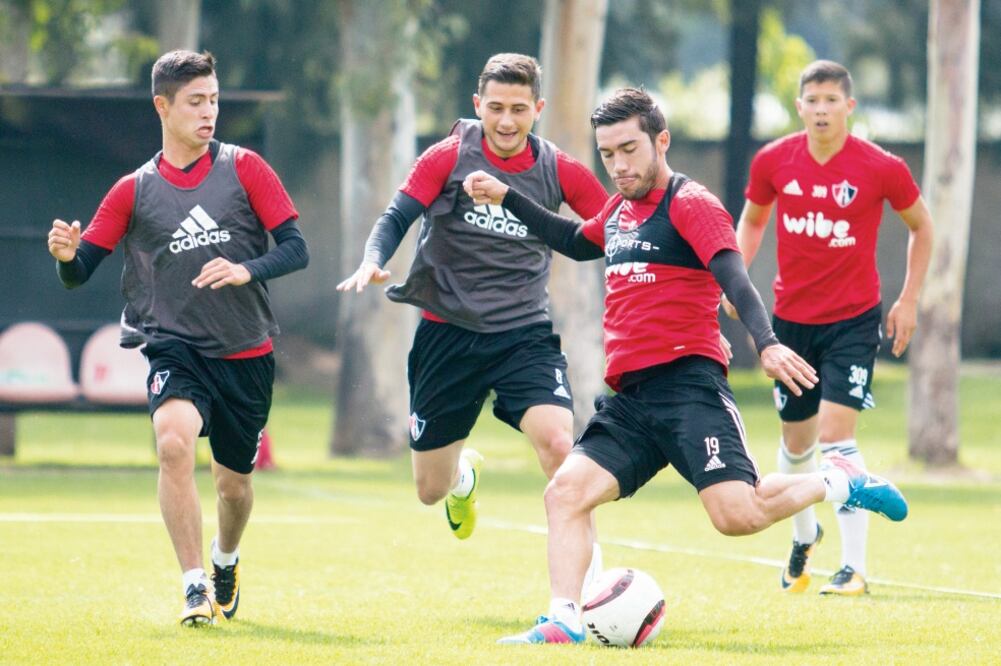 El conjunto rojinegro se mantiene en total hermetismo y volvió a entrenar a puerta cerrada. FOTO: IMAGO7