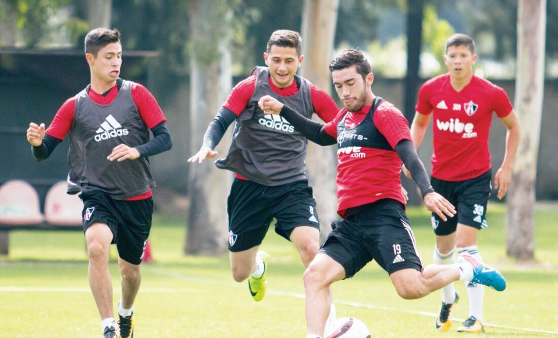 El conjunto rojinegro se mantiene en total hermetismo y volvió a entrenar a puerta cerrada. FOTO: IMAGO7