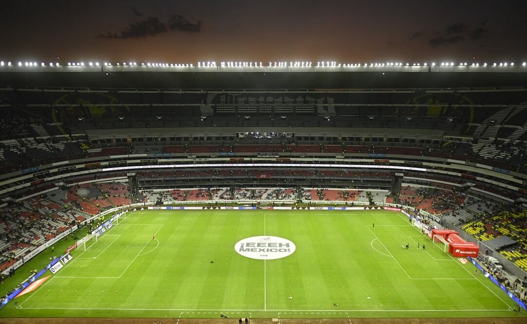La cancha del estadio Azteca - FOTO: Imago7