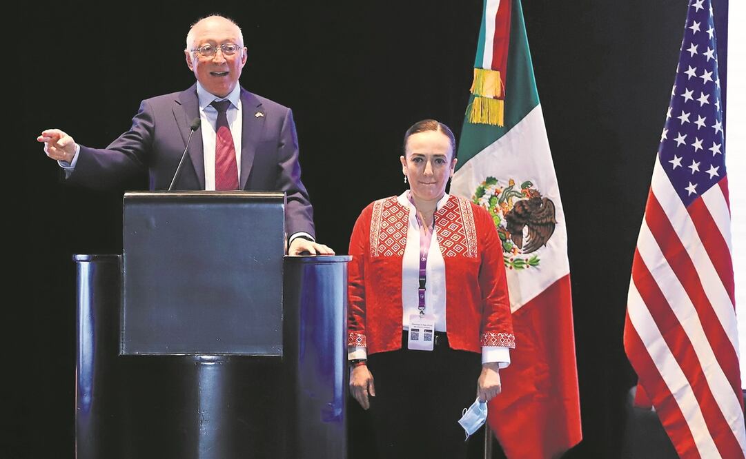 El embajador de Estados Unidos en México, Ken Salazar, participó ayer en la conferencia Mujeres y Seguridad. Foto: BERENICE FREGOSO/ EL UNIVERSAL