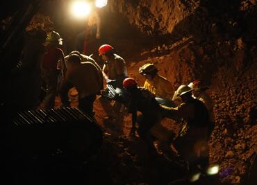 Saqueo y contaminación, daños que dejan "megaminas"