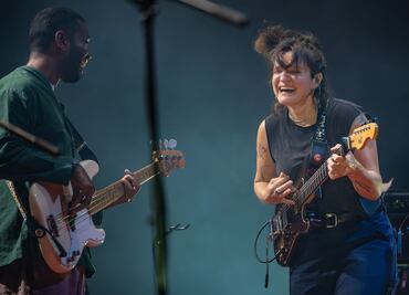 Con sencillez y poderío, Big Thief conquista a miles en su primera visita a CDMX: un concierto íntimo y vibrante
