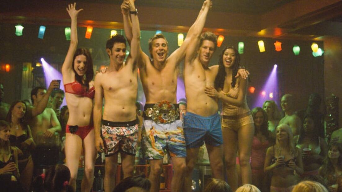 "American Pie presenta: Una carrera al desnudo". Fuente: Twitter @scenophile