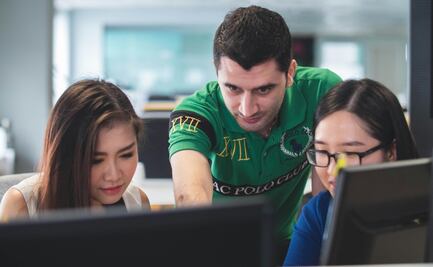 Google ofrece becas para cursos sobre habilidades digitales e IA