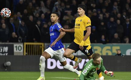 Raúl Jiménez anota exquisito gol en la Premier League ante el Everton 
