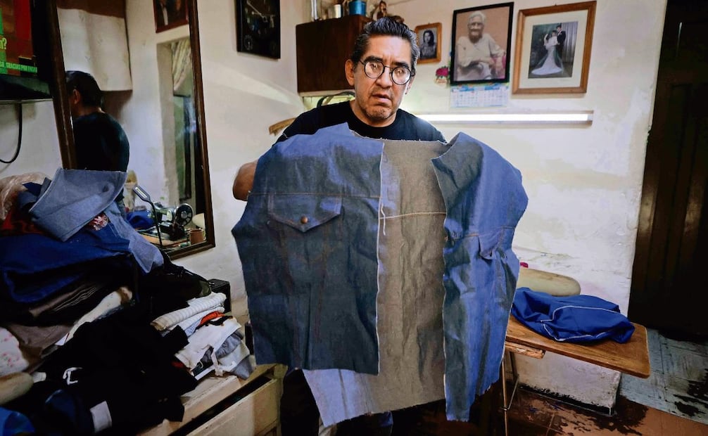 José Luis labora bajo pedido, hace pequeños trabajos, lo que le va llegando, pero también conoce personas que lo buscan para cosas grandes. Foto: DIEGO SIMÓN SÁNCHEZ/EL UNIVERSAL