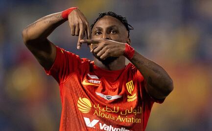 Julián Quiñones anota un Hat-Trick y se acerca a Cristiano Ronaldo en la disputa por el título de goleo en Arabia