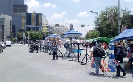 Feligreses en iglesia de San Hipólito afectan Reforma e Hidalgo