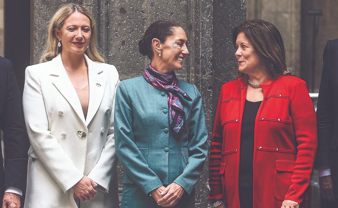 Claudia Sheinbaum, junto a Sarah Bairstow, directora ejecutiva de Mexico Pacific (izq.), y Suzanne Clark, presidenta y directora ejecutiva de US Chamber of Commerce (der.) Foto: de Gabriel Pano. El Universal