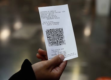 Van por pago QR y tarjeta sin contacto en mercado públicos