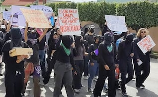 Estudiantes protestan por asesinato de Claudia Tacoronte; exigen justicia en Morelos