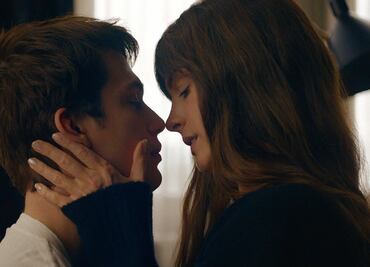 ¿Qué ver?: La nueva comedia romántica de Anne Hathaway (y su relación con Harry Styles)