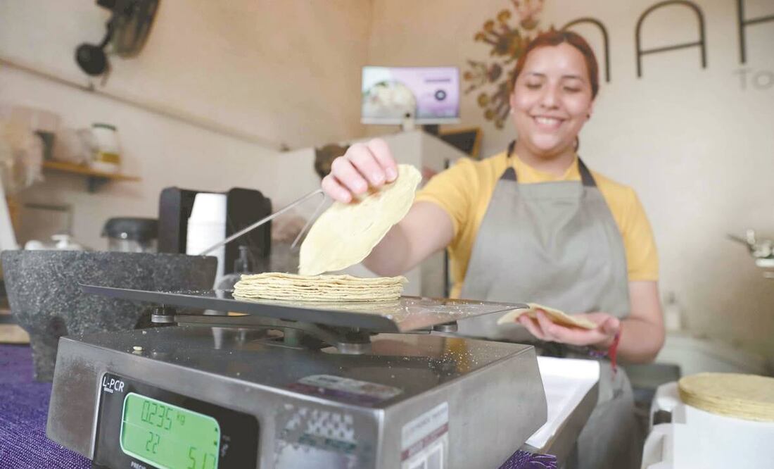 Industriales indican que hay lugares en el país donde el kilo de tortilla se vende en 30 pesos.