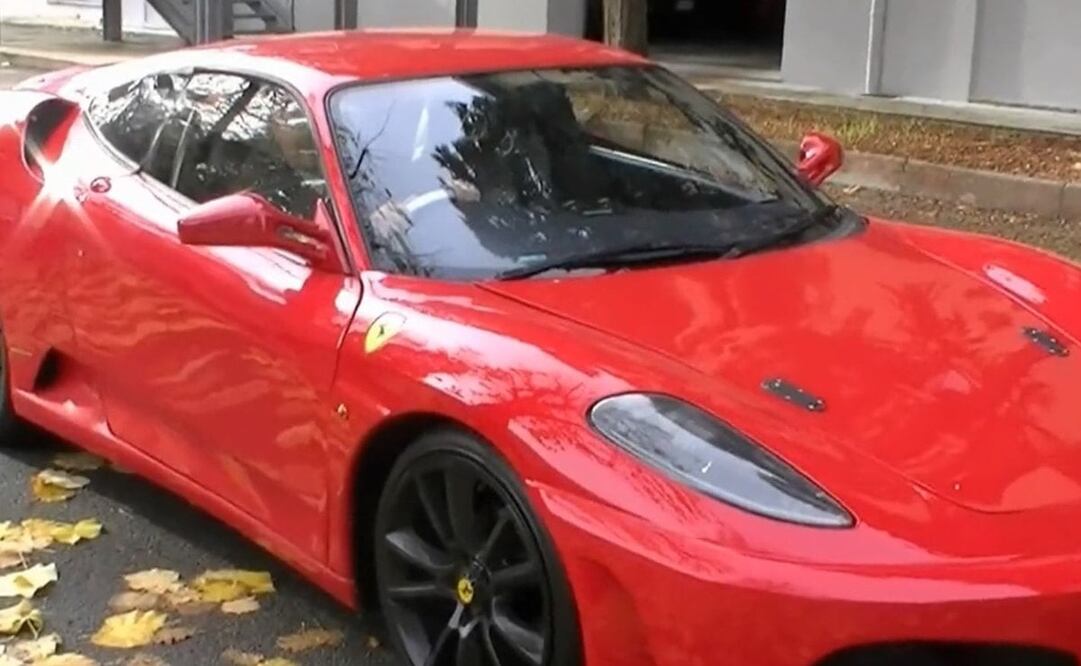 El Ferrari falso fue detenido en Italia. Foto: Twitter