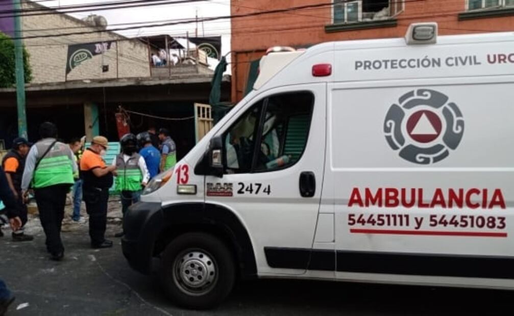 Acumulación de gas hace explotar local de hamburguesas en Iztapalapa; hay 5 lesionados 