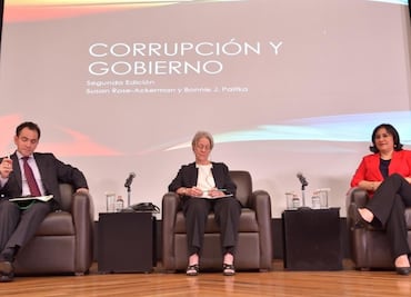 Sandoval niega “gato encerrado” en conferencia de su suegra sobre corrupción