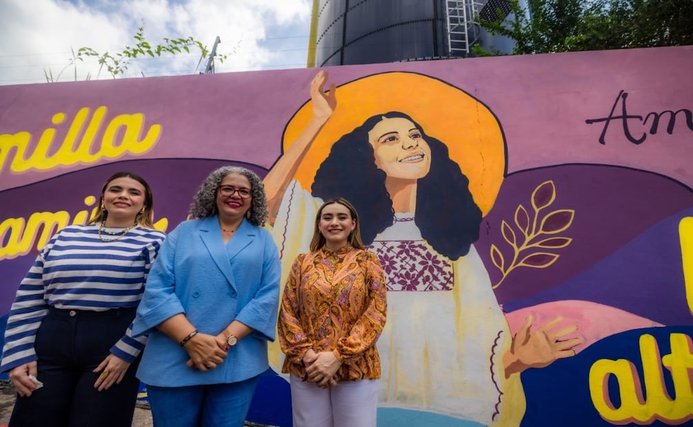 En el evento estuvo presente María Inés Ochoa, hija de la artista, así como la alcaldesa de Culiacán, Ana Miriam Ramos Villarreal. Foto: Especial