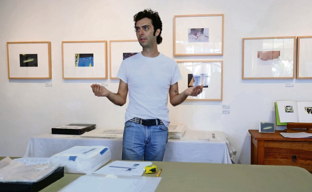 El fotógrafo Javier Silva Pérez asegura que uno de sus principales referentes es el reconocido Manuel Álvarez Bravo. (12/03/2025) Foto: Fernanda Rojas | El Universal