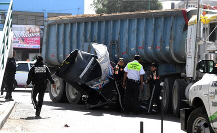 Tráiler atropella y mata a mototaxista en Chimalhuacán