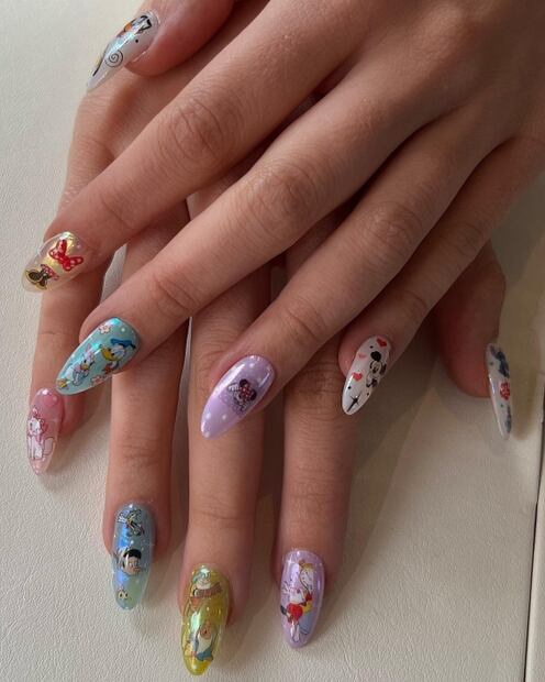 Belinda festejó así su cumpleaños en Disney